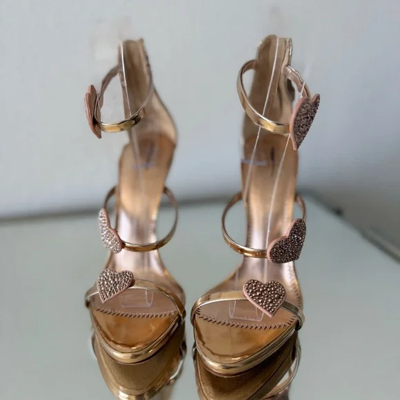 EUC Giuseppe Zanotti Triple Heart Strappy Sandal 35.5 $1,195